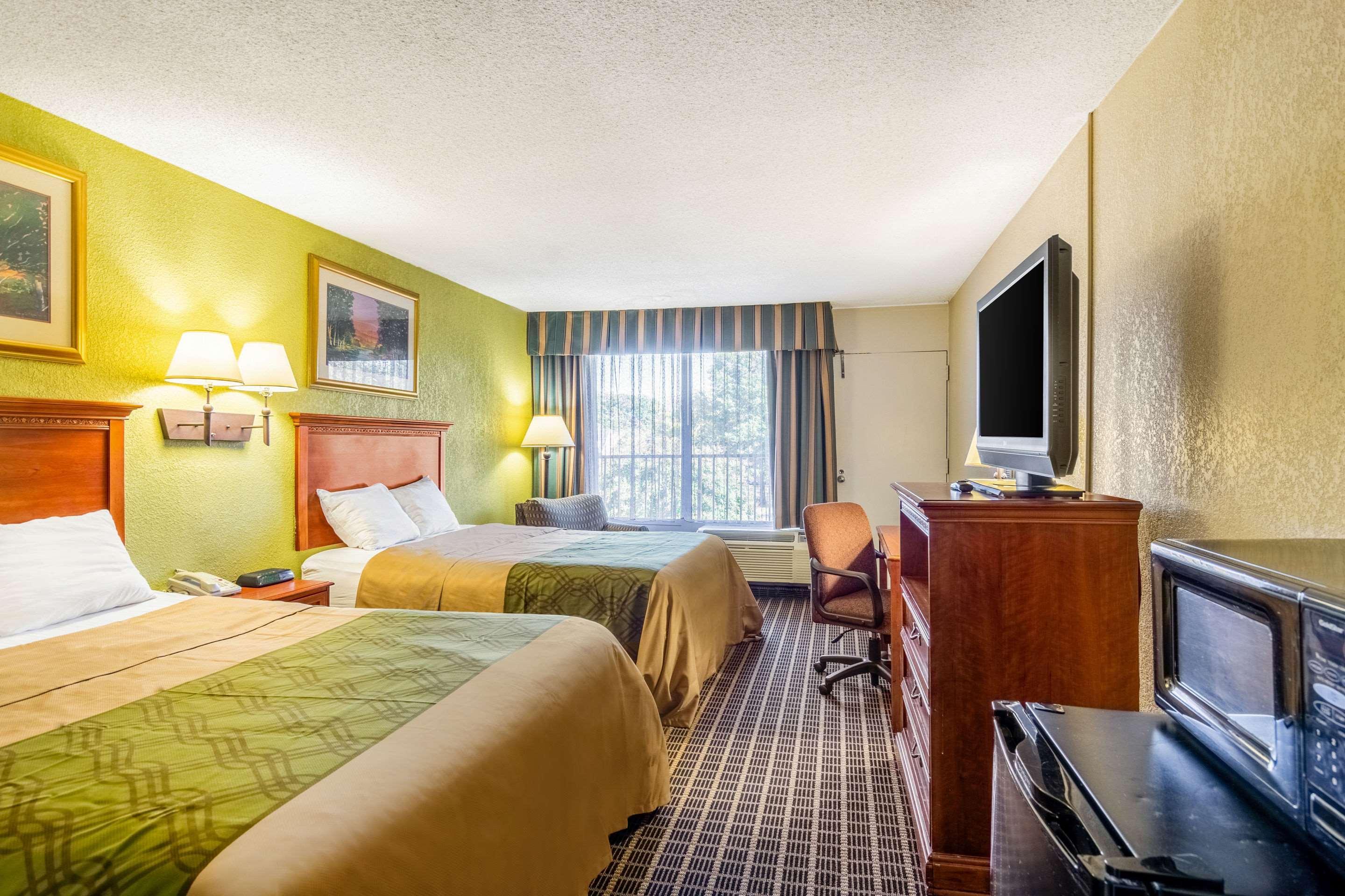 Rodeway Inn Central Richmond Ngoại thất bức ảnh