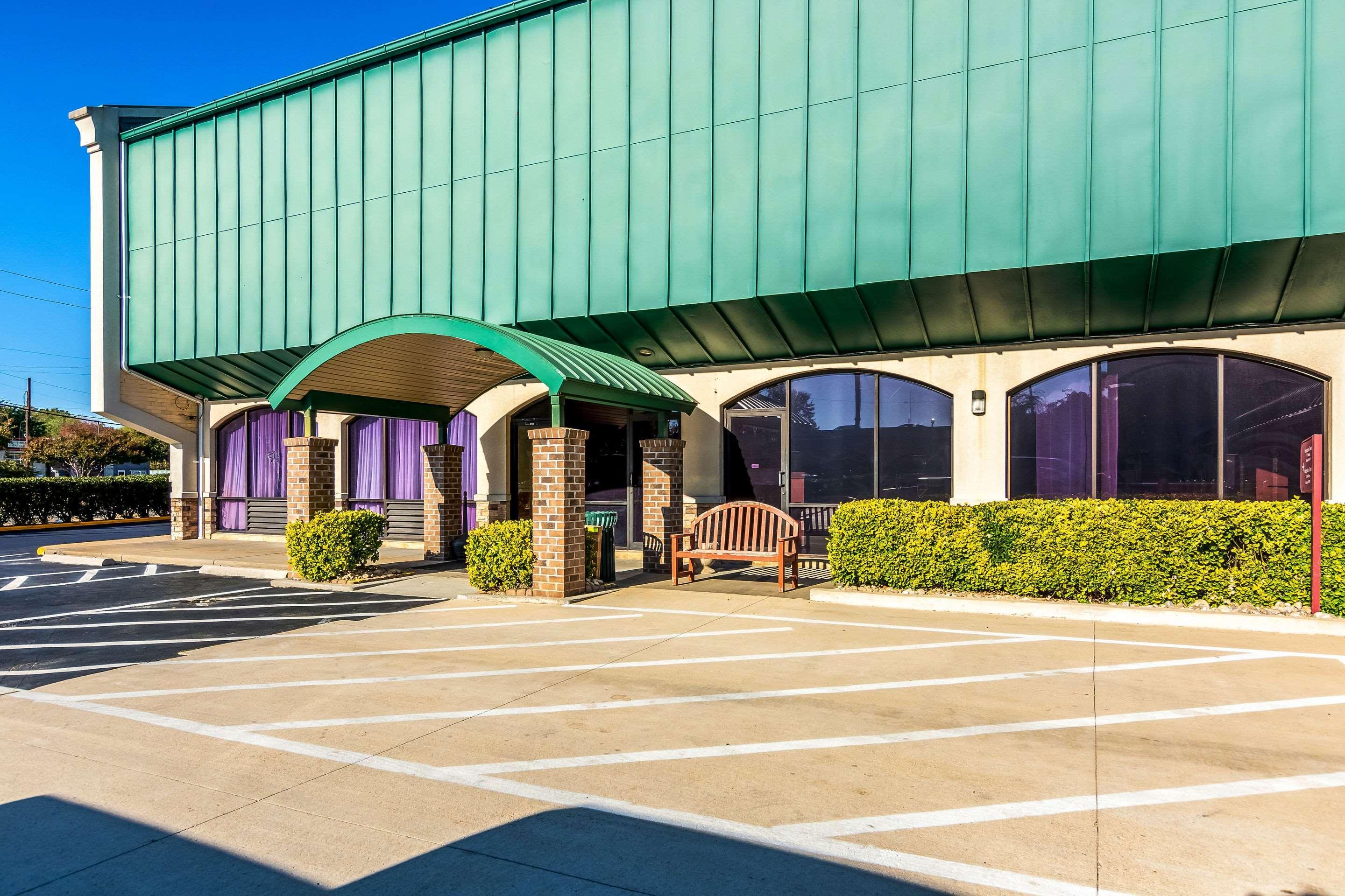Rodeway Inn Central Richmond Ngoại thất bức ảnh