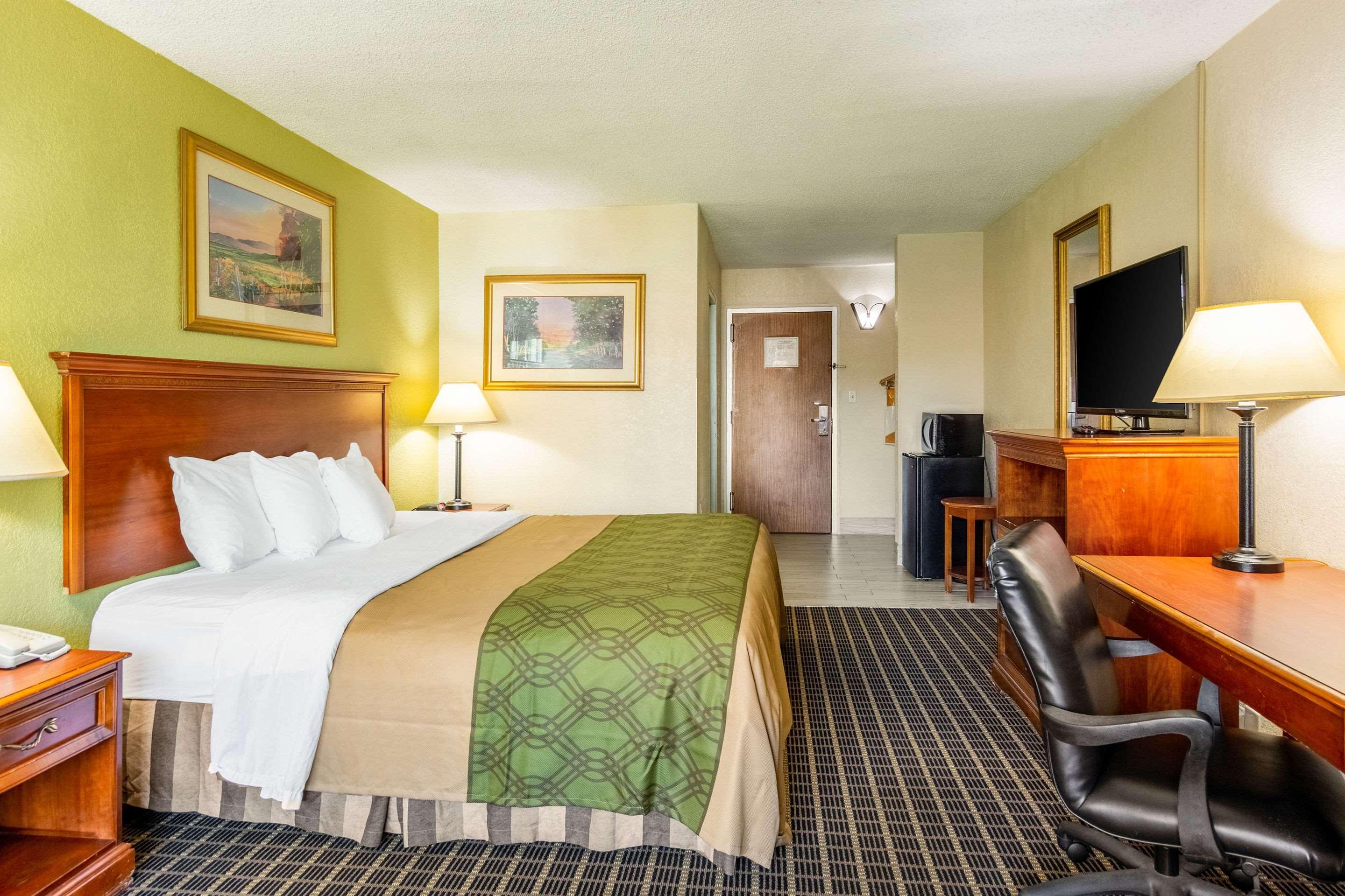 Rodeway Inn Central Richmond Ngoại thất bức ảnh