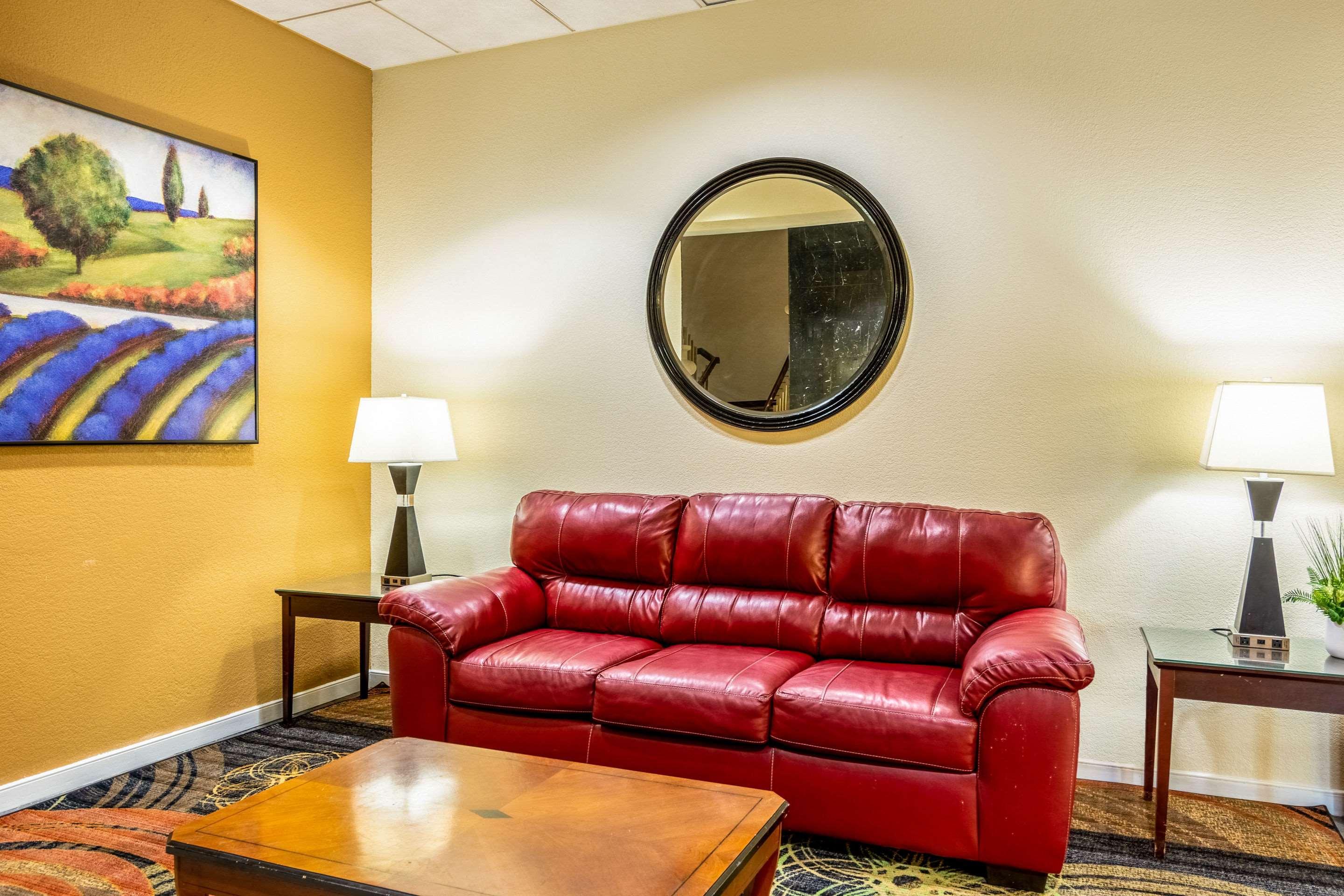 Rodeway Inn Central Richmond Ngoại thất bức ảnh