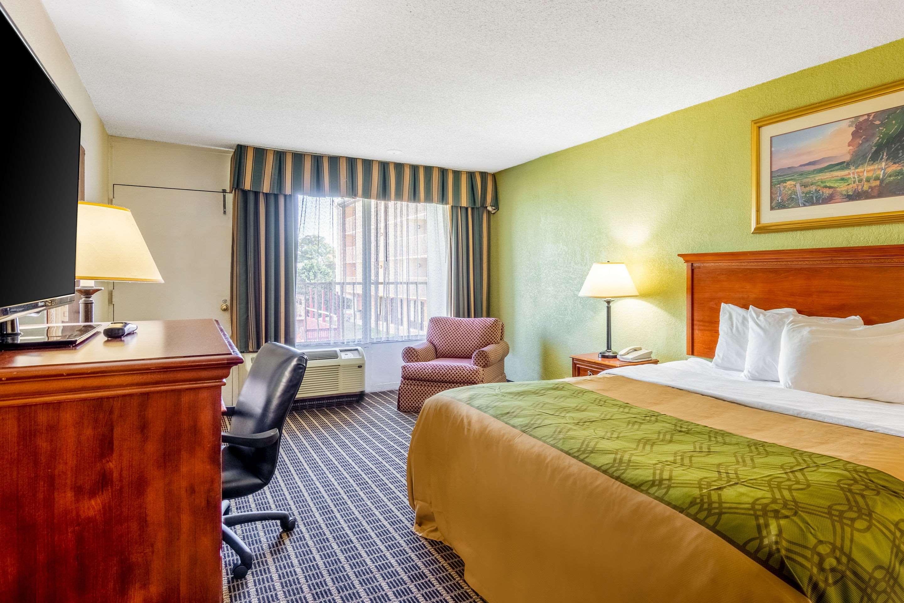 Rodeway Inn Central Richmond Ngoại thất bức ảnh
